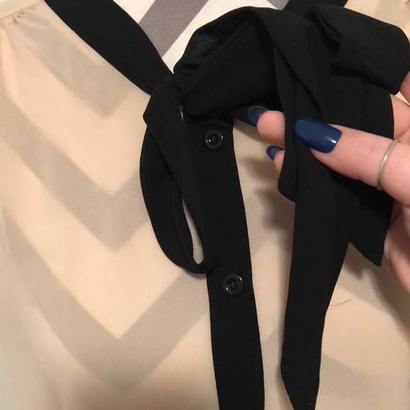 { forever 21 } • buttoned blouse - Picture 4 of 7